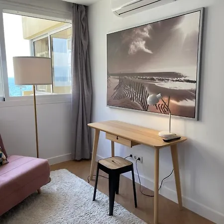 Duplex Con Encanto En Paseo Maritimo De * Marbellac