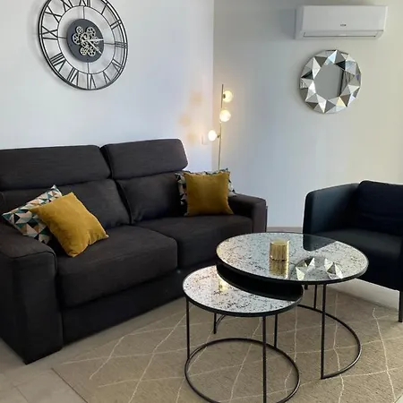 Appartement Duplex Junto Al Mar En El Faro Con Piscina Y Pets Friendly Marbella