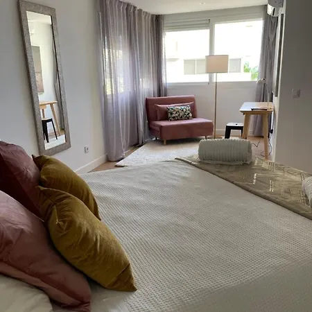Appartement Duplex Junto Al Mar En El Faro Con Piscina Y Pets Friendly Marbella