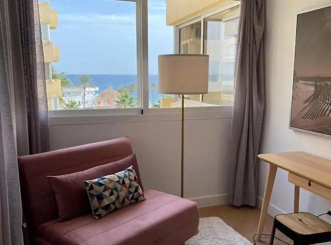 Duplex Con Encanto En Paseo Maritimo De *