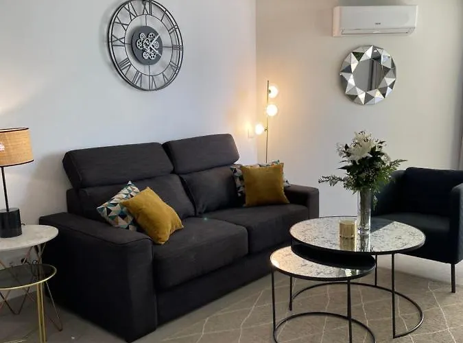 דירה Duplex Con Encanto En Paseo Maritimo De *