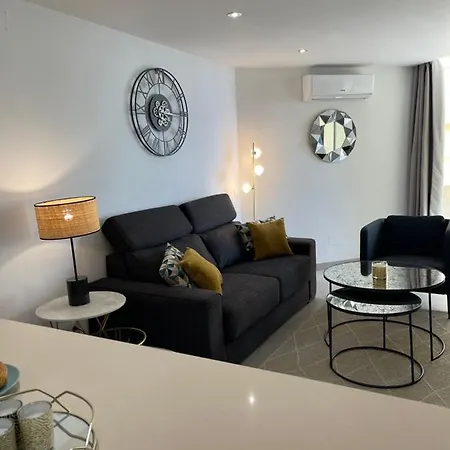 Duplex Junto Al Mar En El Faro Con Piscina Y Pets Friendly Марбелья