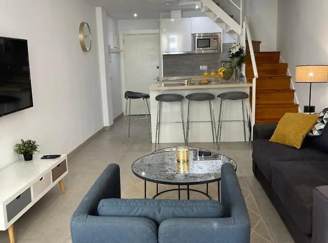 Duplex Con Encanto En Paseo Maritimo De マルベーリャ