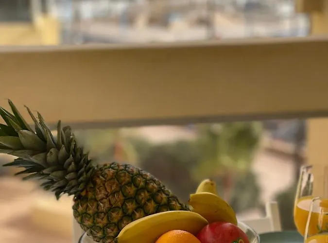 アパート Duplex Con Encanto En Paseo Maritimo De マルベーリャ