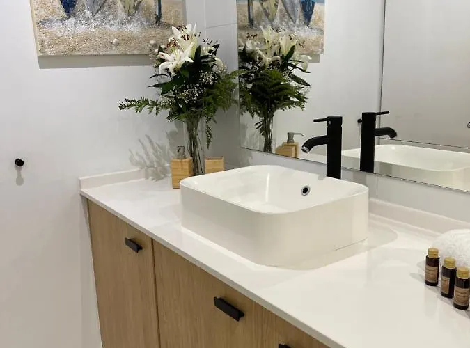 Duplex Con Encanto En Paseo Maritimo De マルベーリャ